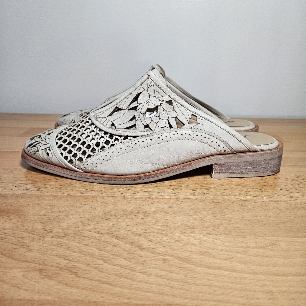 Free People Paramount Mule Cutout Slides - Picture 5 of 9